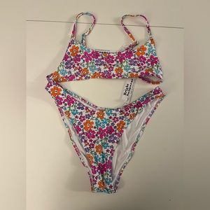 NWT Bright Swimwear Bikini Size Medium. Never worn